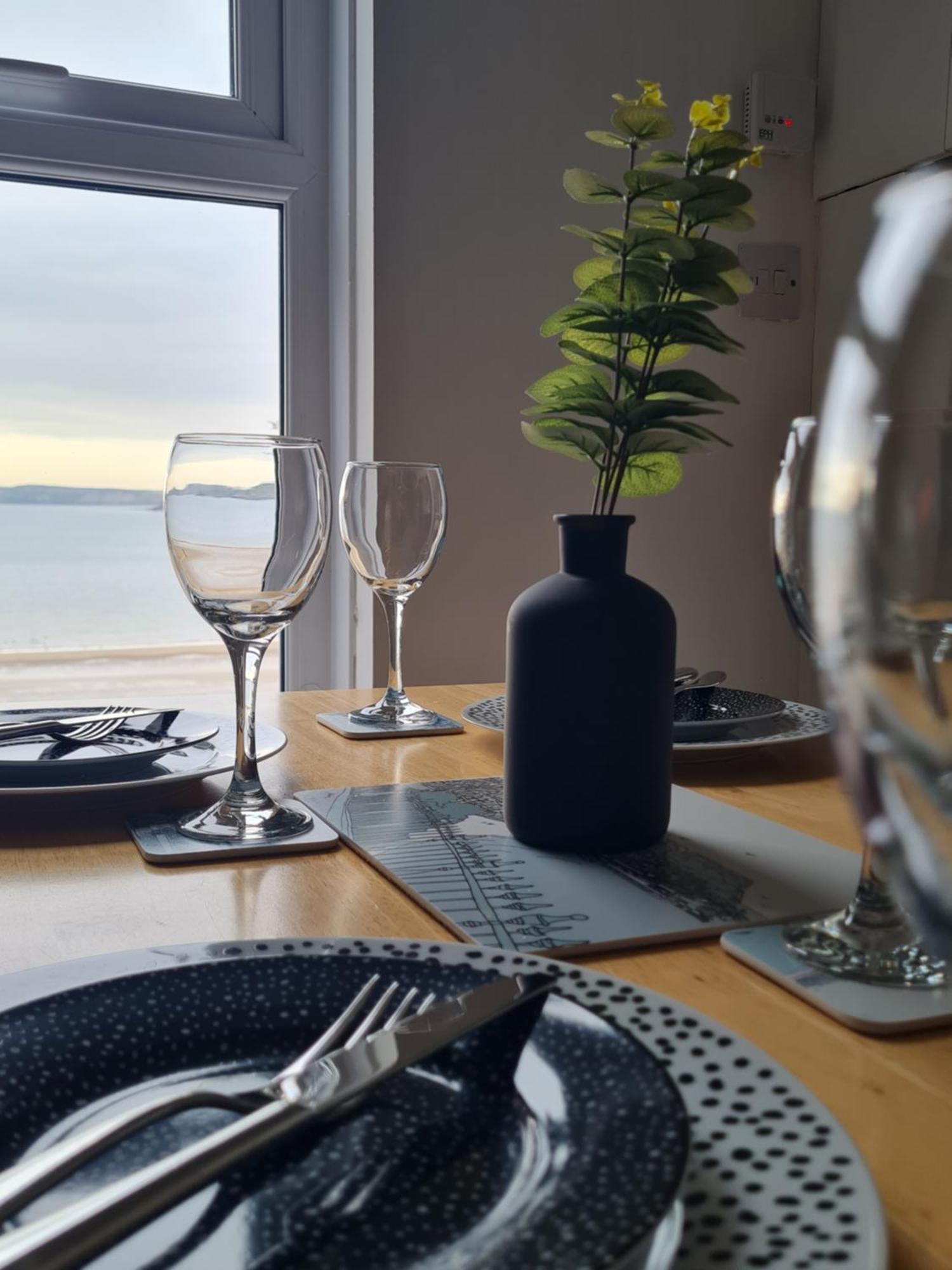Yorkshire Rose - 2 Bed Apartment Sleeps 6 สการ์โบโรห์ ภายนอก รูปภาพ
